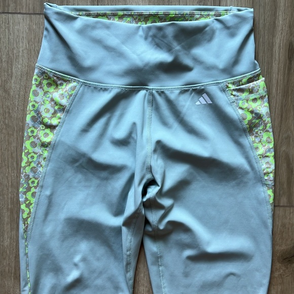 Adidas Floral Leggings - Picture 2 of 5